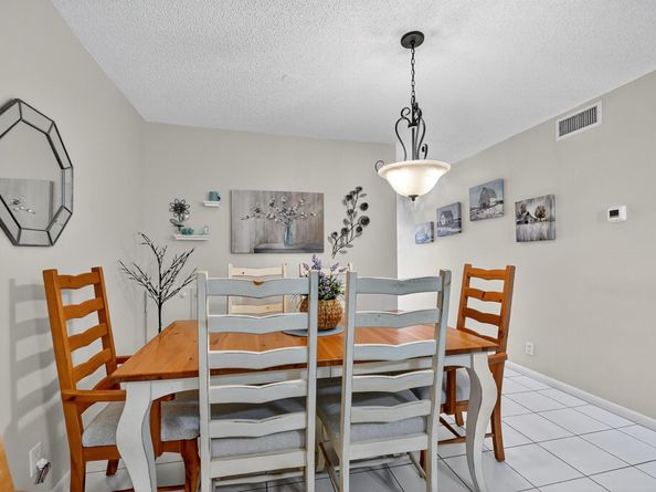 204 Oxford 300, West Palm Beach FL 33417