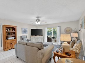 204 Oxford 300, West Palm Beach FL 33417