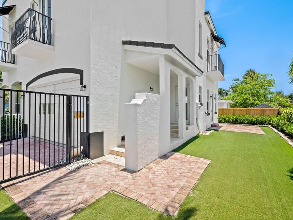 802 SW 13th Street, Fort Lauderdale FL 33315