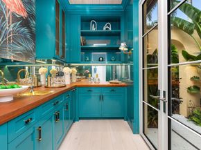 124 Brazilian Avenue, Palm Beach FL 33480