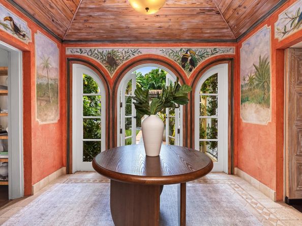 124 Brazilian Avenue, Palm Beach FL 33480