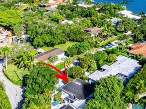 800 Lagoon Lane, Lantana FL 33462