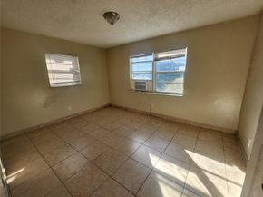 1133 W 28th St, West Palm Beach FL 33404