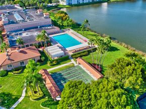6121 Pointe Regal Circle 301, Delray Beach FL 33484