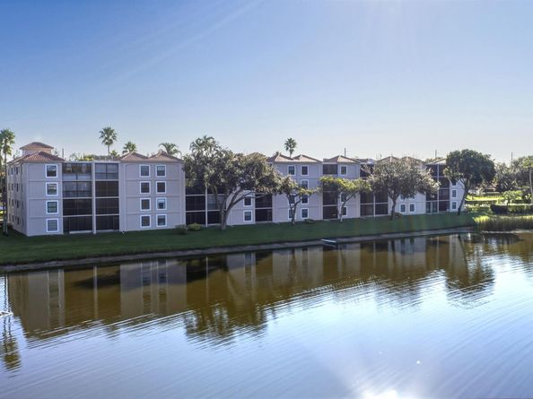 6121 Pointe Regal Circle 301, Delray Beach FL 33484