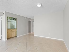 9270 Vista Del Lago E27, Boca Raton FL 33428