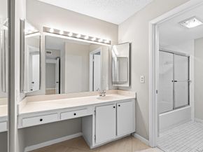 9270 Vista Del Lago E27, Boca Raton FL 33428