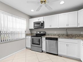 9270 Vista Del Lago E27, Boca Raton FL 33428