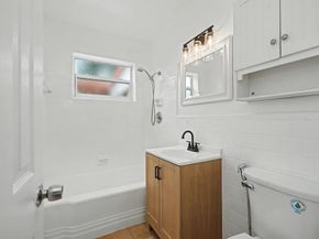 2530 Mckinley St, Hollywood FL 33020