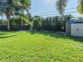 6430 Harding St, Hollywood FL 33024