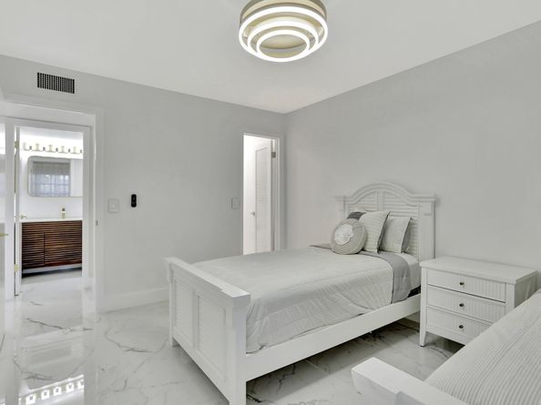 450 Normandy J, Delray Beach FL 33484