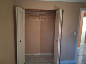 1349 Seaview, North Lauderdale FL 33068