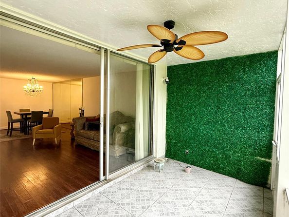 2601 S Course Dr 104, Pompano Beach FL 33069