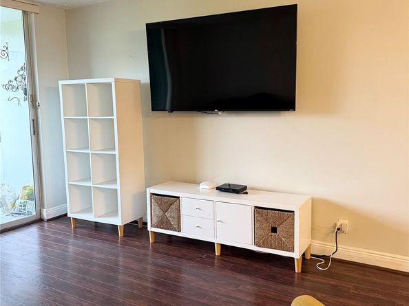 2601 S Course Dr 104, Pompano Beach FL 33069