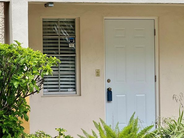 2601 S Course Dr 104, Pompano Beach FL 33069