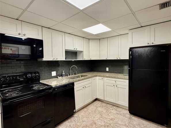 2601 S Course Dr 104, Pompano Beach FL 33069