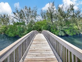 1518 E Lake Drive, Fort Lauderdale FL 33316