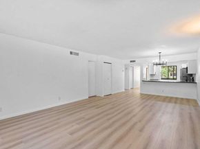 341 Lakeview Drive 203, Weston FL 33326