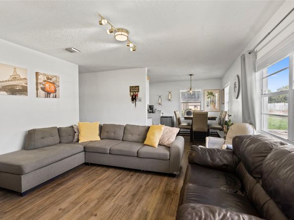 3110 NW 5th Ct, Lauderhill FL 33311