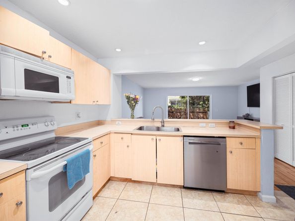 507 E Coast Avenue, Lantana FL 33462