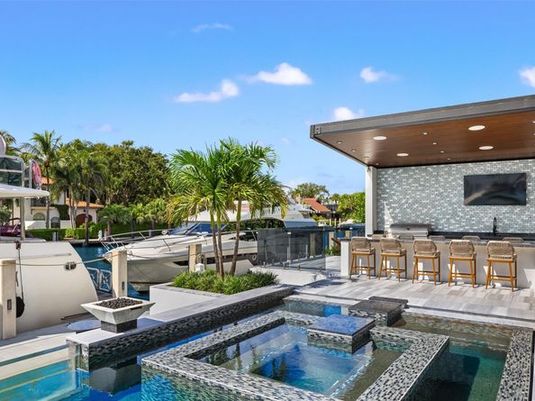 1845 SE 7th Street, Fort Lauderdale FL 33316