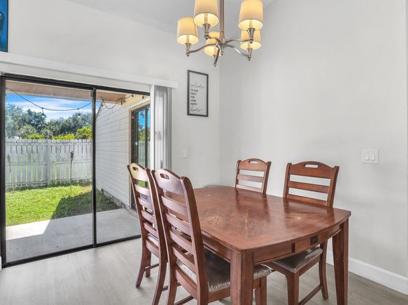118 Sherwood Circle 8a, Jupiter FL 33458