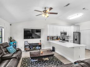 118 Sherwood Circle 8a, Jupiter FL 33458