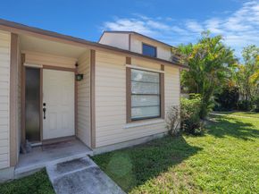 118 Sherwood Circle 8a, Jupiter FL 33458