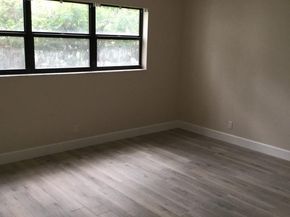 520 Orton Ave 104, Fort Lauderdale FL 33304