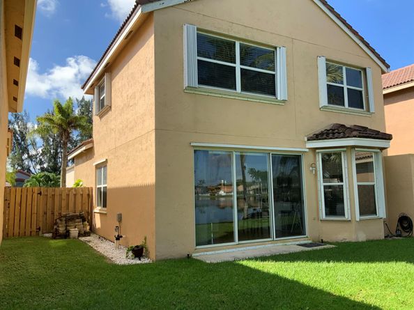 7835 Springfield Lake Drive, Lake Worth FL 33467