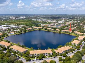 5021 Wiles Rd 202, Coconut Creek FL 33073
