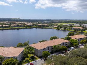 5021 Wiles Rd 202, Coconut Creek FL 33073