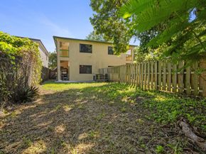 4024 NW 23rd Ct, Miami FL 33142