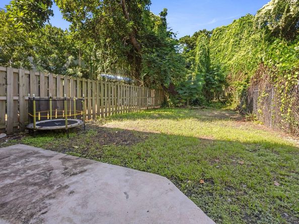 4024 NW 23rd Ct, Miami FL 33142