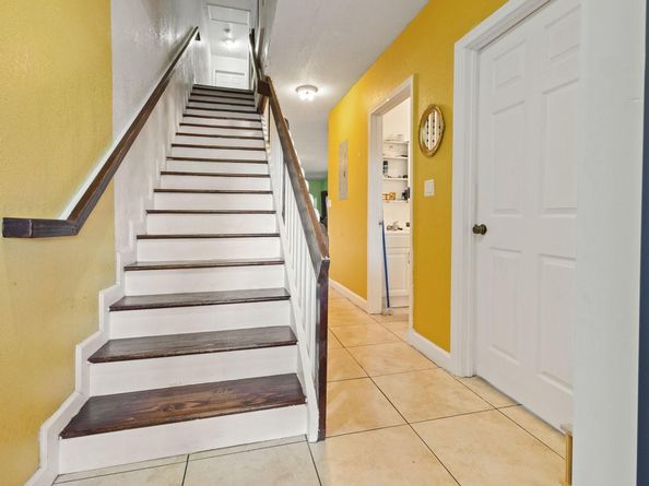 4024 NW 23rd Ct, Miami FL 33142