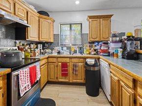 4024 NW 23rd Ct, Miami FL 33142
