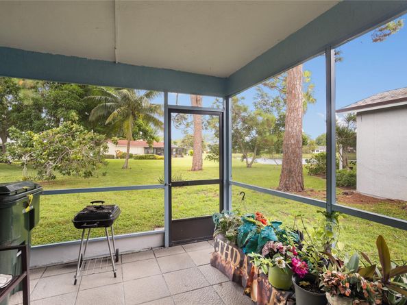 6301 Silver Moon Ln, Greenacres FL 33463