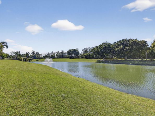 213 Coconut Key Drive, Palm Beach Gardens FL 33418
