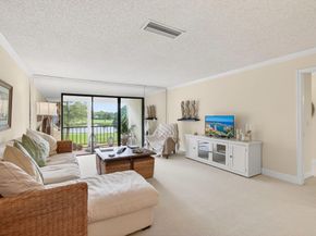 21578 Juego Circle 26d, Boca Raton FL 33433