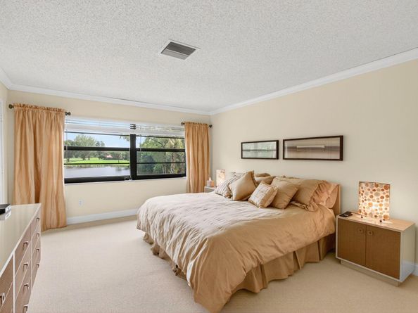 21578 Juego Circle 26d, Boca Raton FL 33433