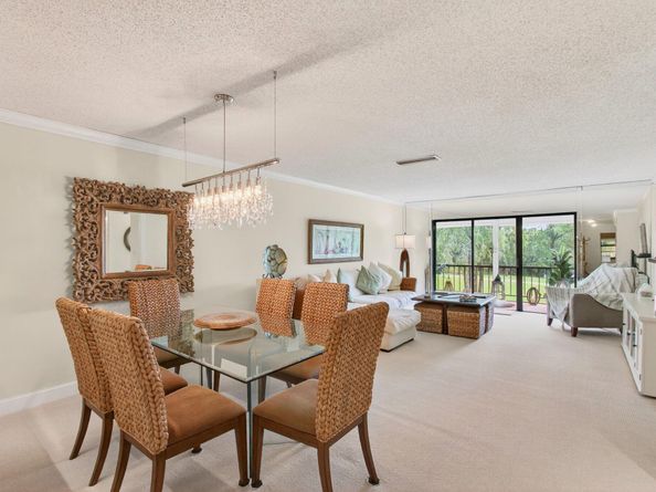 21578 Juego Circle 26d, Boca Raton FL 33433