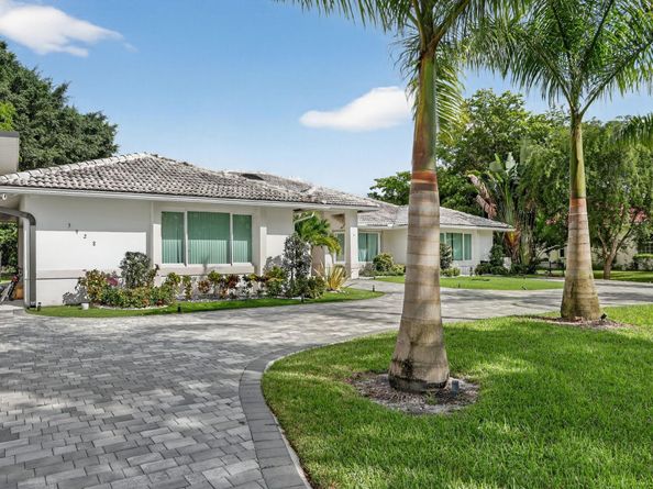 5928 NW 77th Ter, Parkland FL 33067