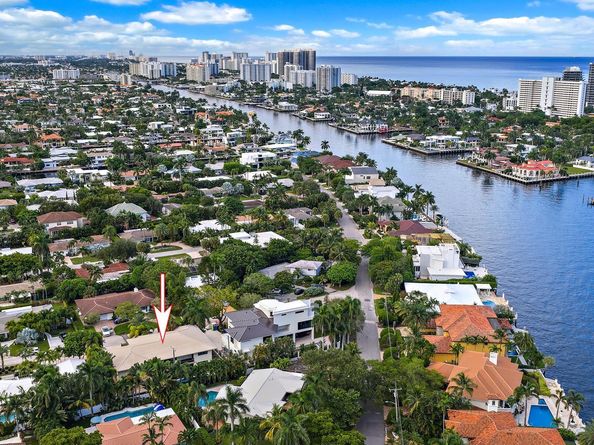 2832 NE 21st Court, Fort Lauderdale FL 33305