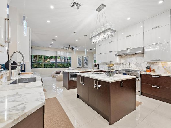 2832 NE 21st Court, Fort Lauderdale FL 33305