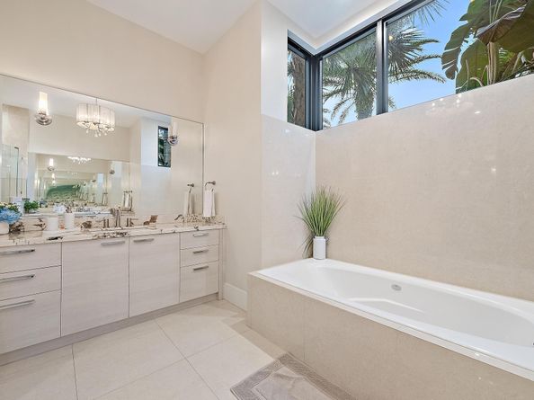 2832 NE 21st Court, Fort Lauderdale FL 33305