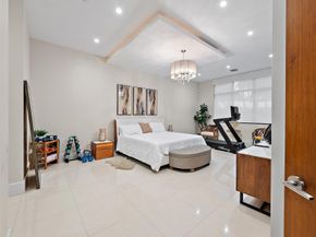 2832 NE 21st Court, Fort Lauderdale FL 33305