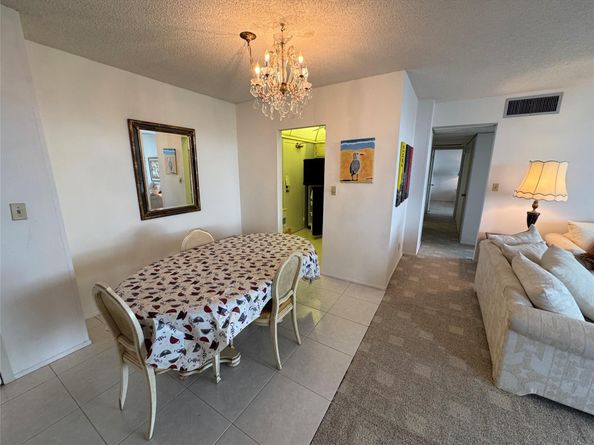 336 N Birch Rd 3E, Fort Lauderdale FL 33304