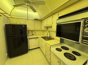 336 N Birch Rd 3E, Fort Lauderdale FL 33304