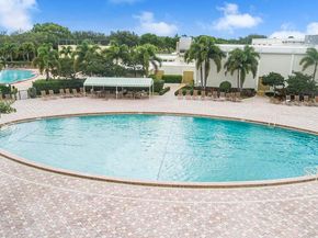 98 Bedford D 98, West Palm Beach FL 33417