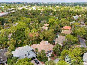 3508 Wildflower Dr, Coral Springs FL 33065